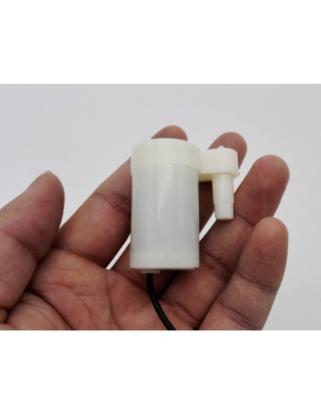 Micro submersible water pump